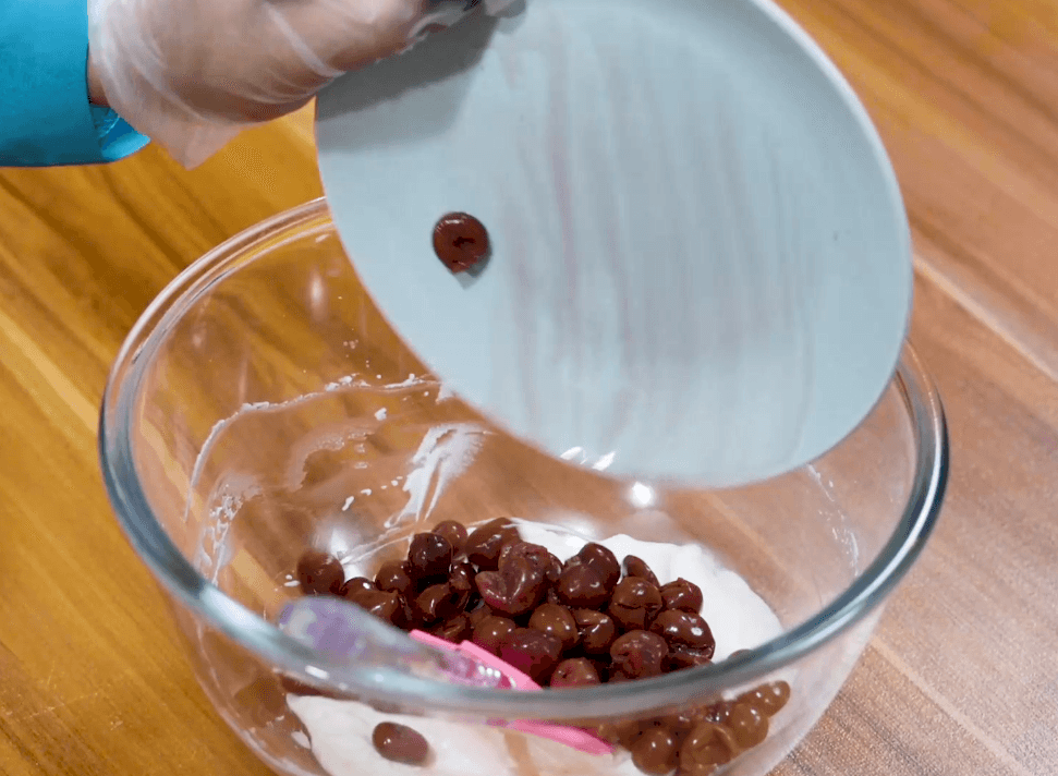 اضافه کردن البالو به پودینگ