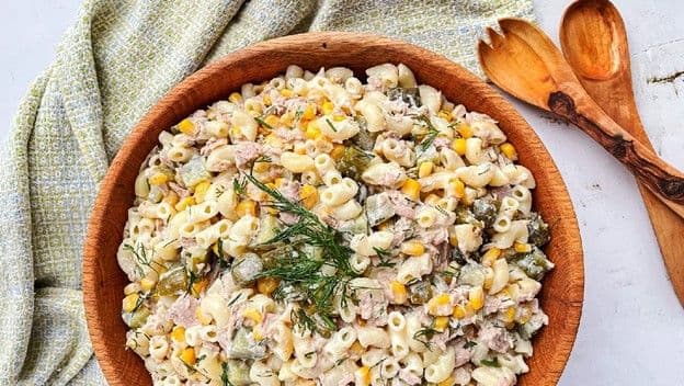 تهیه سالاد ماکارونی