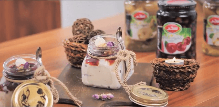 آموزش کامل دسر محلبی ساده با آرد برای مهمانی