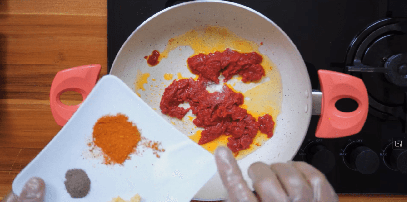 رب گوجه فرنگی سحر